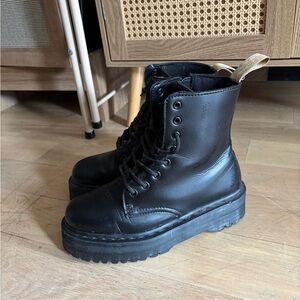 Dr Marten Platform Boots